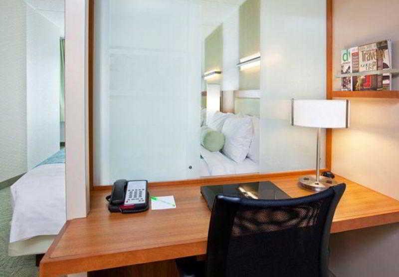 Springhill Suites Pittsburgh Southside Works חדר תמונה